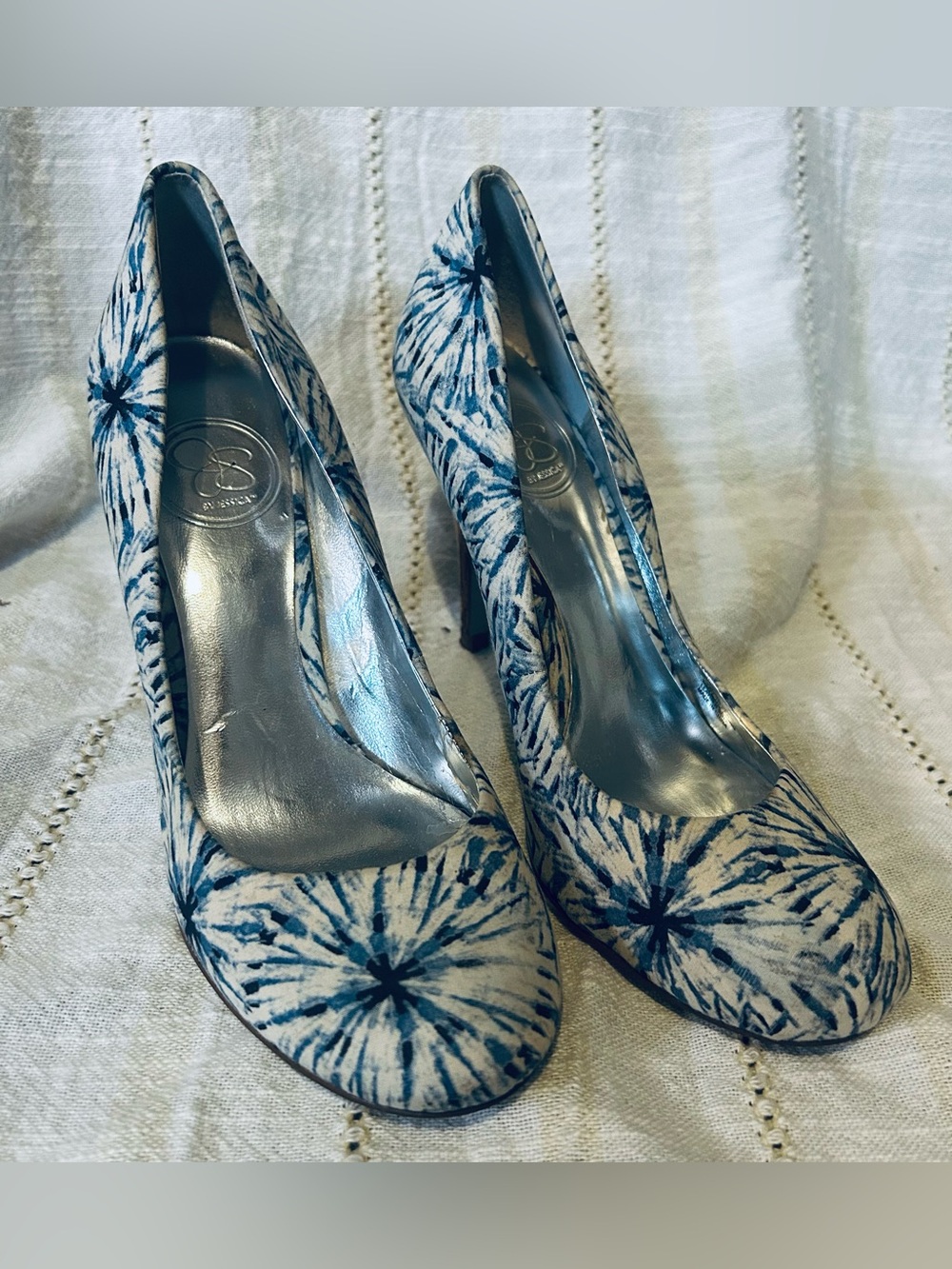 Jessica Simpson Blue Tie-Dye Pattern Pumps